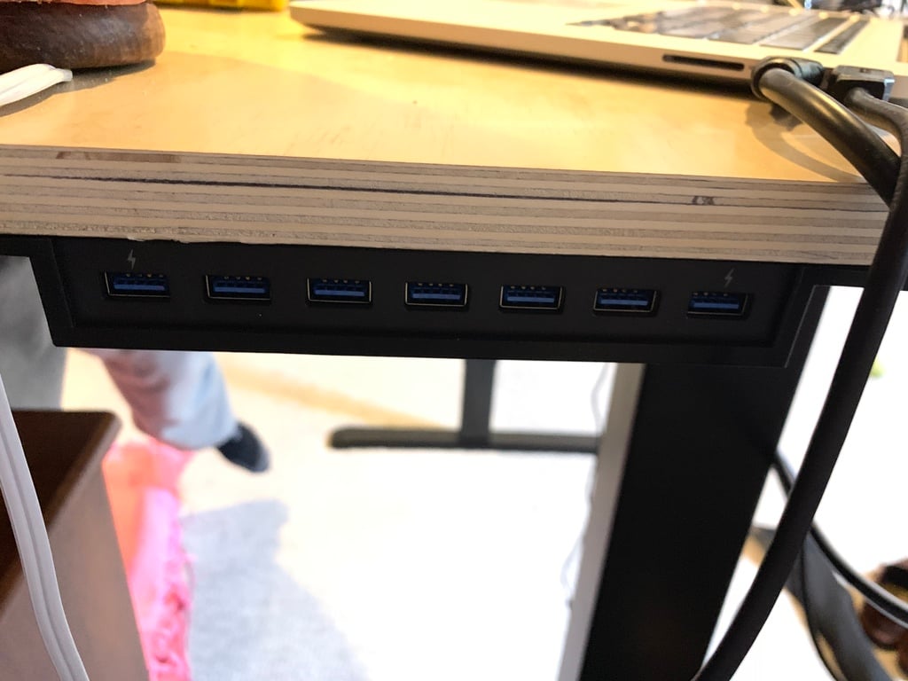 Under Desk Mount for Pluggable USB3-HUB7C