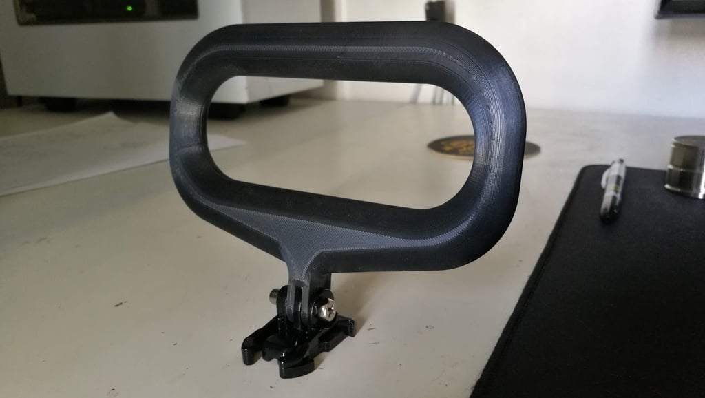 GoPro mounting handle for e-skateboard
