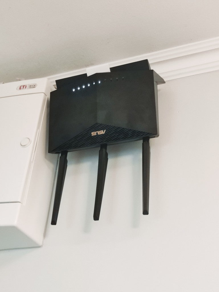 Wall mount for Asus RT-AX86U/S Router