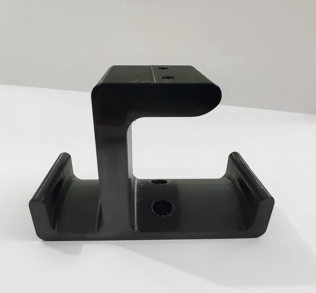 Desk mount/holder for headphones