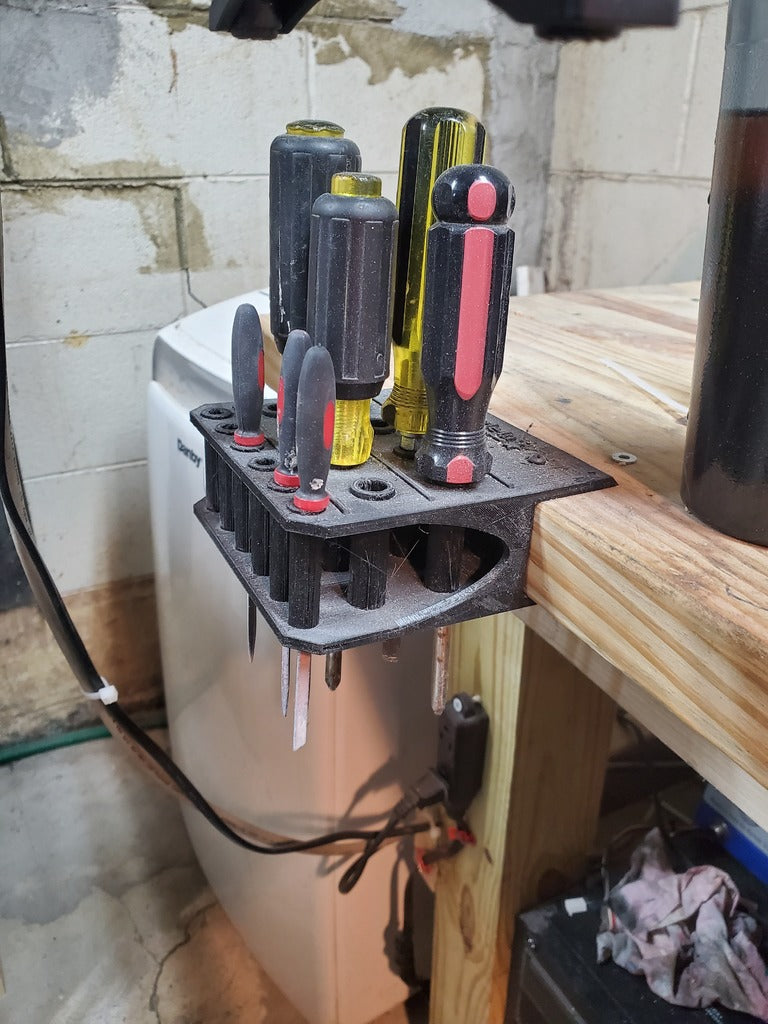 14-Piece screwdriver holder for workbench