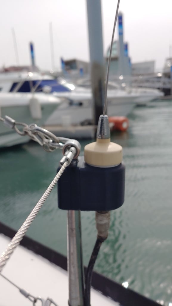 Low Profile VHF Antenna Holder for Yacht Railing