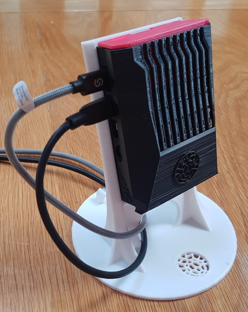 Overclocked Raspberry Pi 4 Enclosure with SSD Holder and Stand