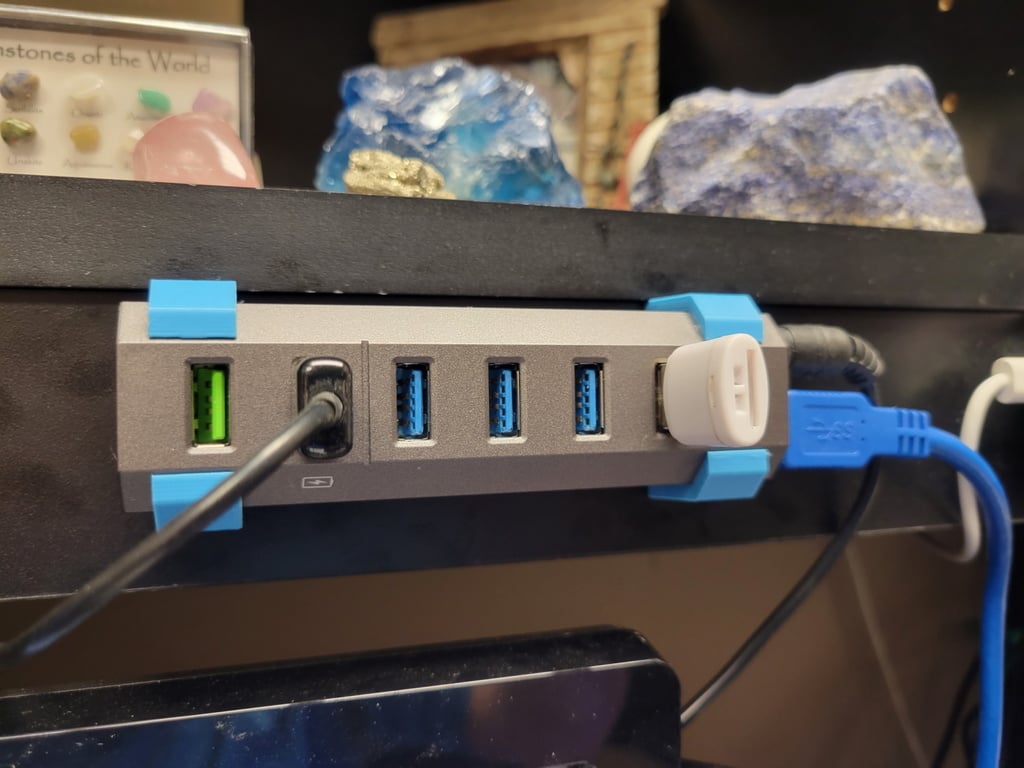 Mounting bracket for Smart USB Hub