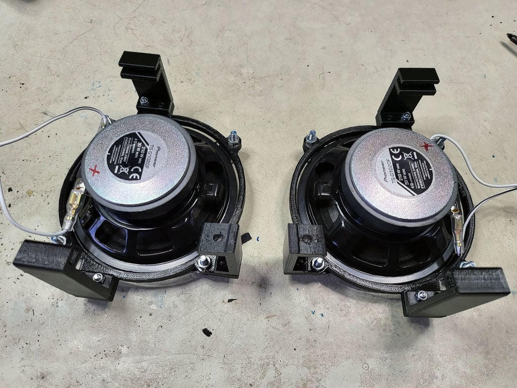 Renault Twizy Speaker Mounts (2 pieces / 8 parts)