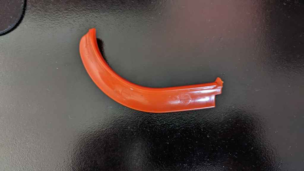 Replacement handle for on/off box for Gardena 32E lawnmower