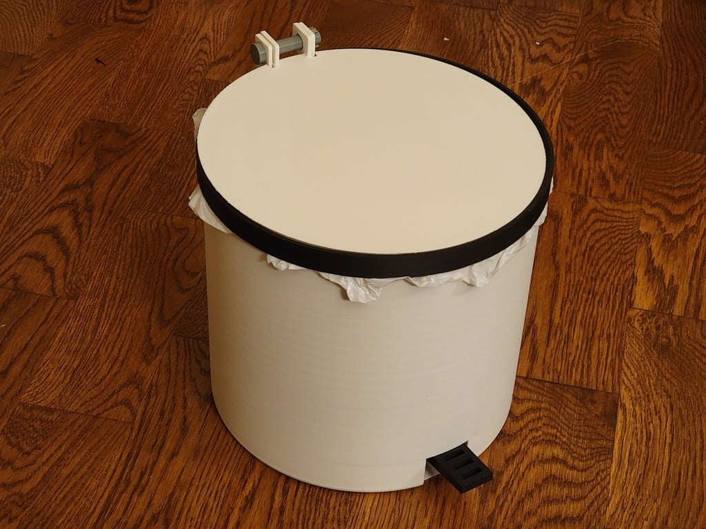 Pedal bin with removable bag holder