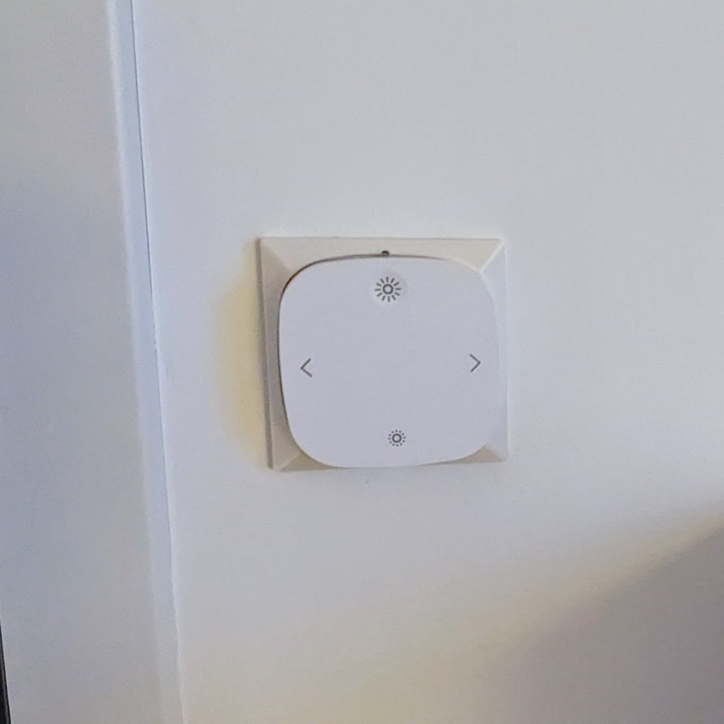 Wall mounting for IKEA STYRBAR smart home remote control