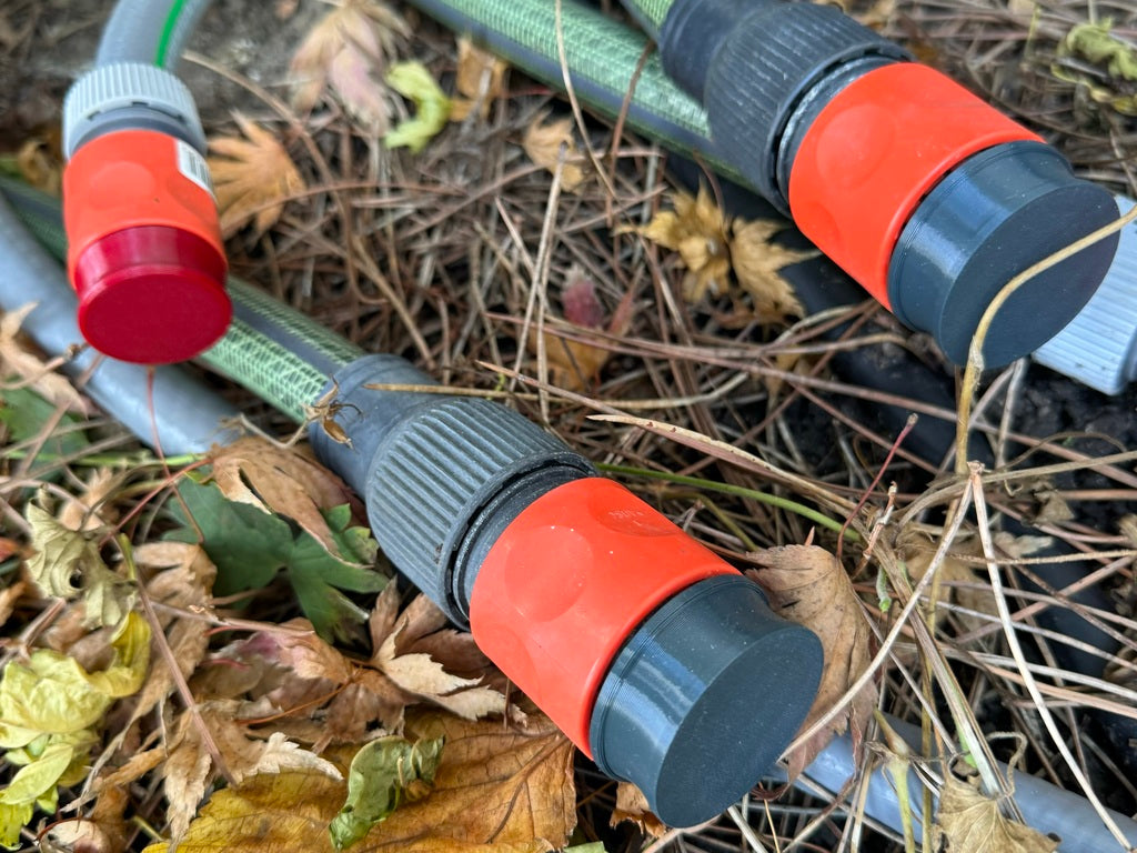 Winter plugs for Gardena garden pipes