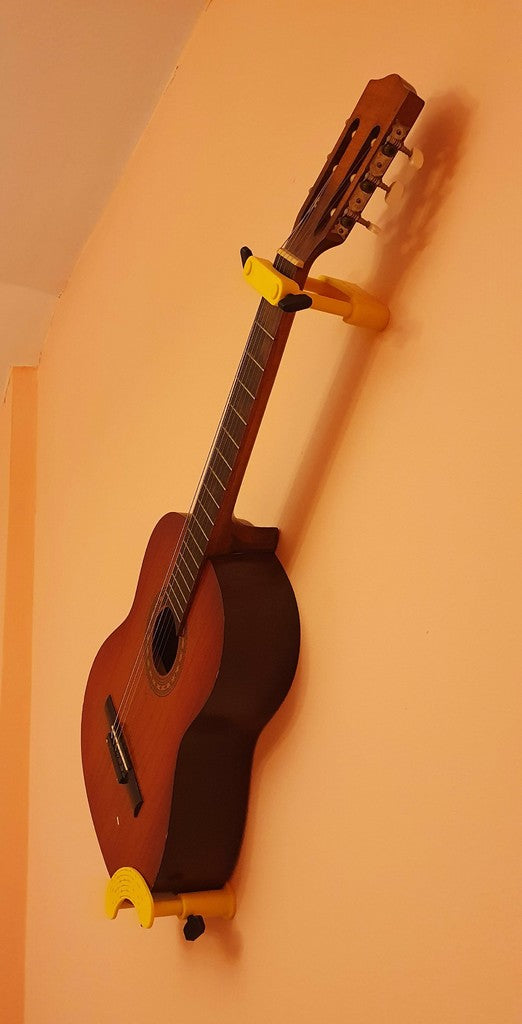 Wall mounted guitar rack adjustable to all sizes