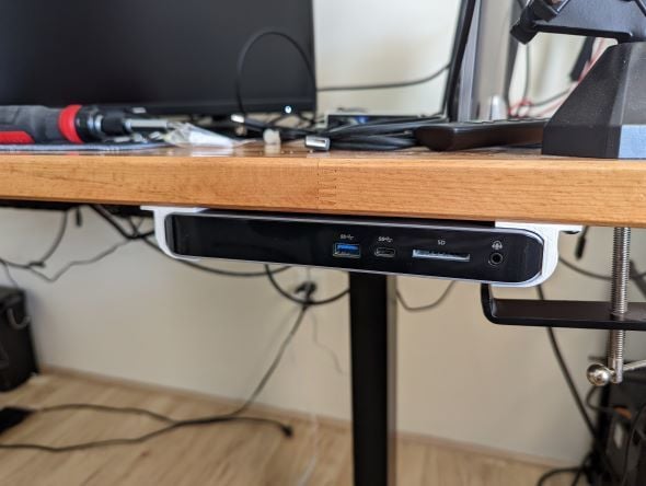 Belkin Pro USB-C Hub Under Desk Bracket