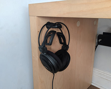 Headphone holder for IKEA MALM Desk