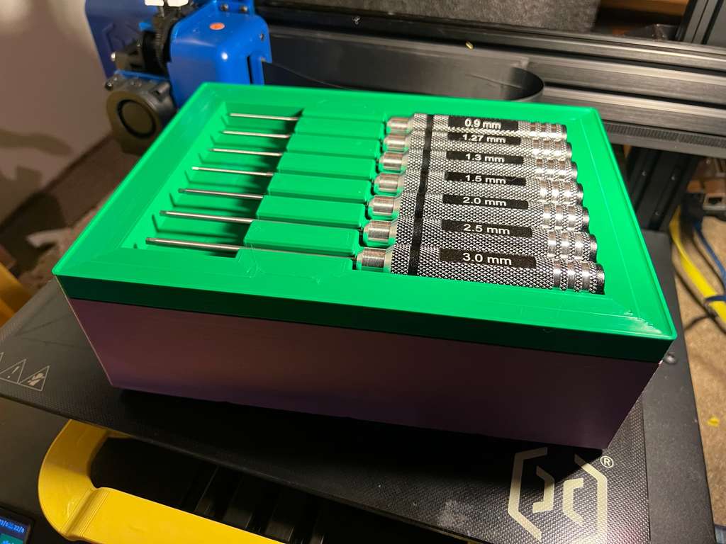 Hex screwdriver organizer for sorting box by Alexandre Chappel