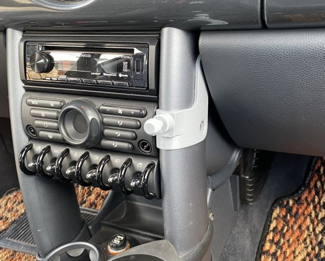 Mini Cooper R50, R52, R53 car phone holder with ball mount