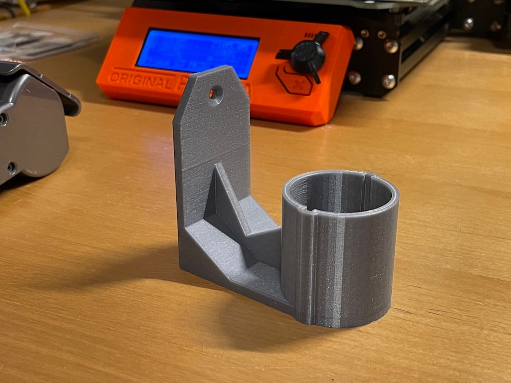 Wall mount for Dyson vacuum cleaner accessories