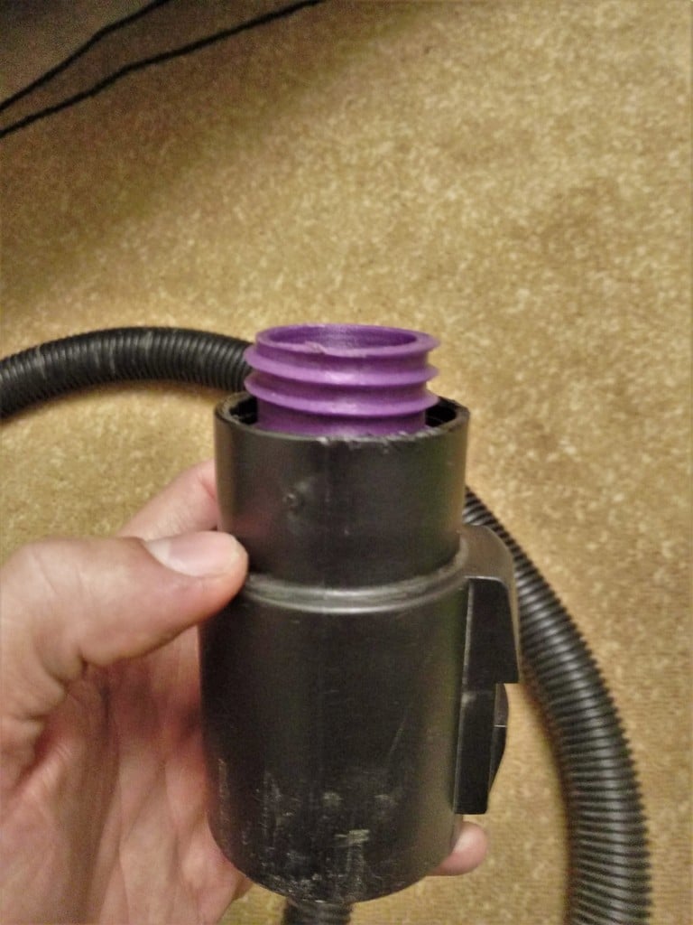 Vacuum cleaner hose adapter