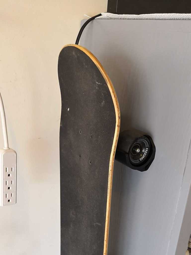 Wall mounting for Skateboard/Longboard