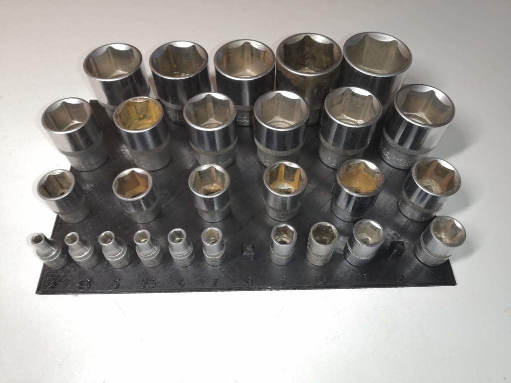 4-32mm Socket Organizer with size labels