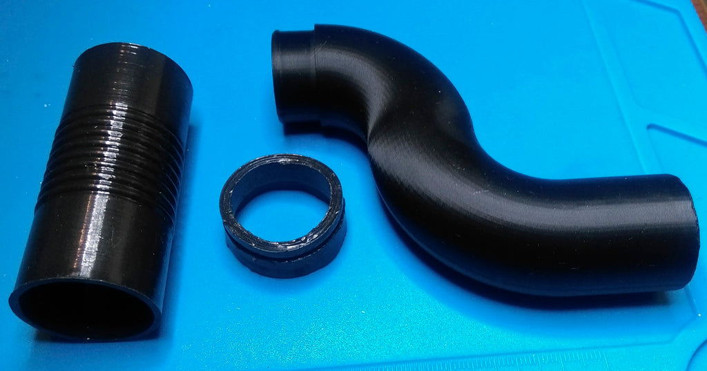 Dust extraction hose for mini table saw