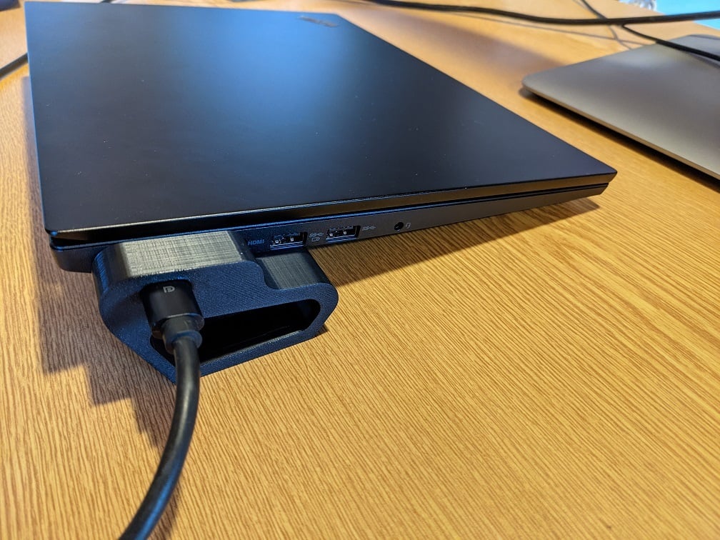 Lenovo Thinkpad E495 (E490) able to use with DELL WD15 dock