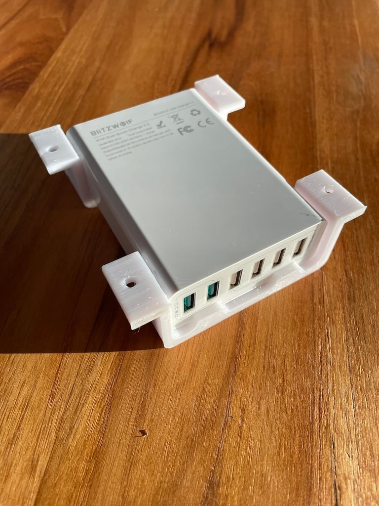BlitzWolf USB charger unit for mounting under the desk