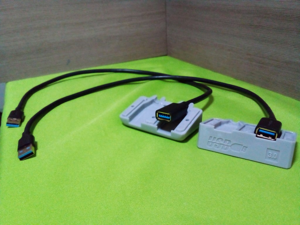 Holder/Organizer for Ugreen USB 3.0 Extension cables