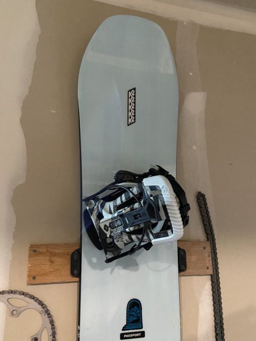 Simple Snowboard Wall Mount
