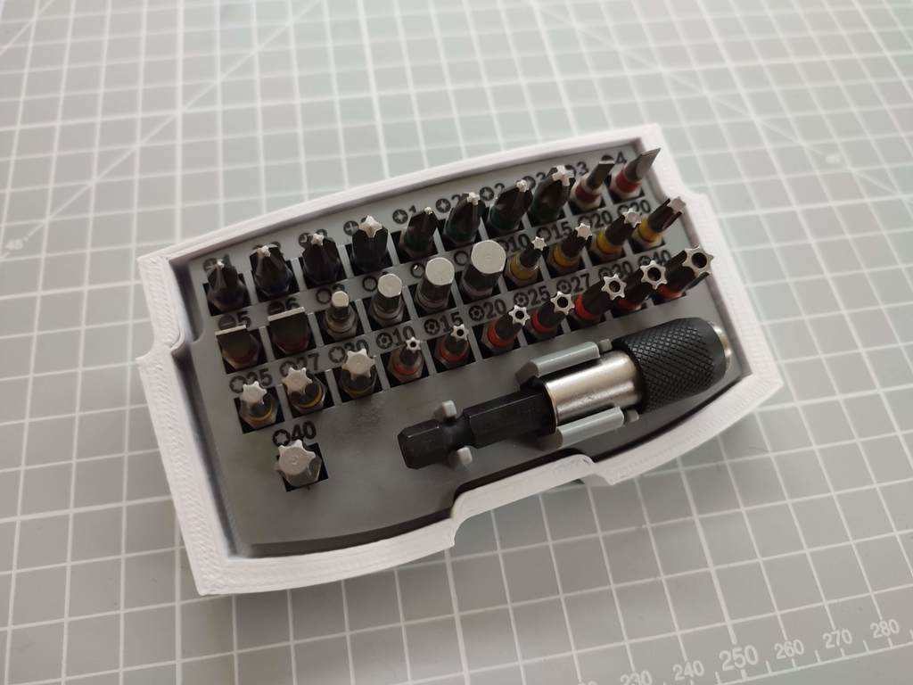 Bosch Professional 32 pieces Screwdriver Bit Set Holder for Ikea Skadis Chalkboard