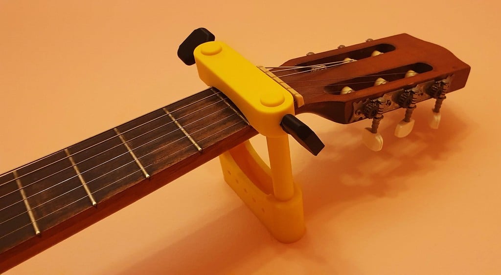 Wall mounted guitar rack adjustable to all sizes