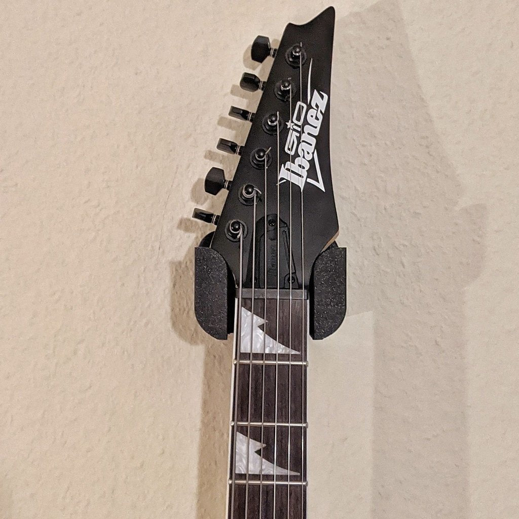 Wall mount for electric guitar