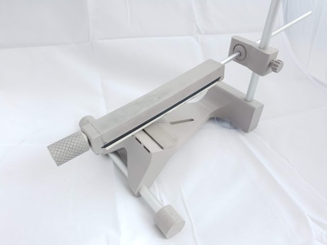 Improved Knife Sharpening Tool V3 with quick-change handle and extra stability