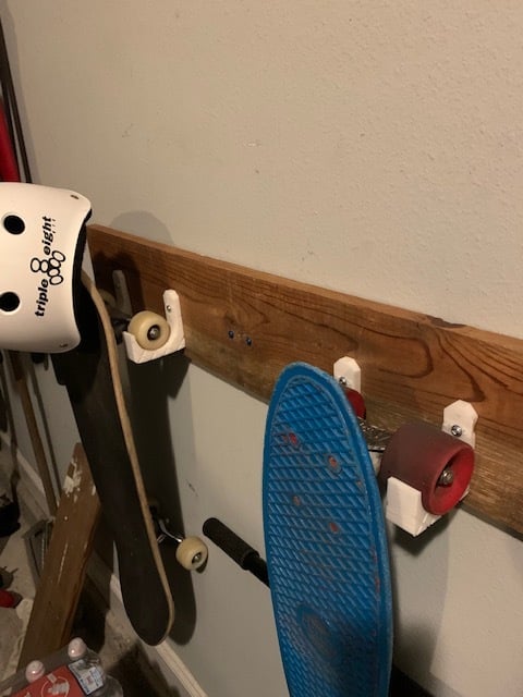 Skateboard Wheel Wall mounting up to 60mm