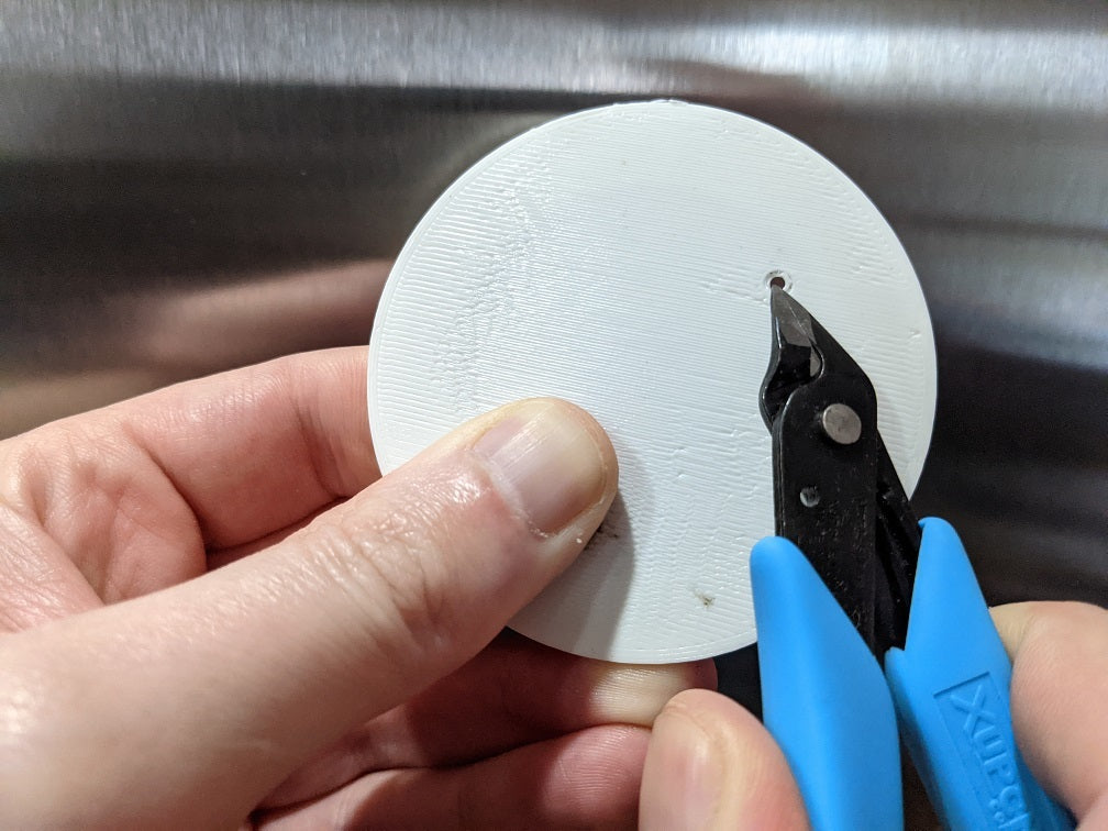 Adapter for mounting the Decent Espresso portafilter holder on a Niche Zero grinder
