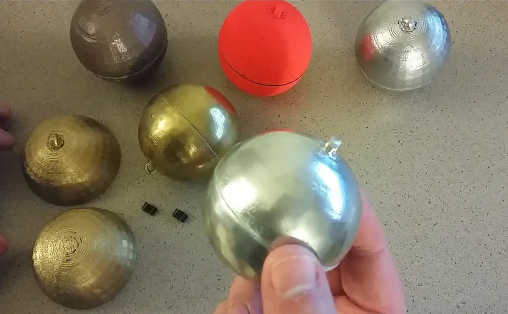 3D-Printed Christmas decorations that can be collected (Snap Together)