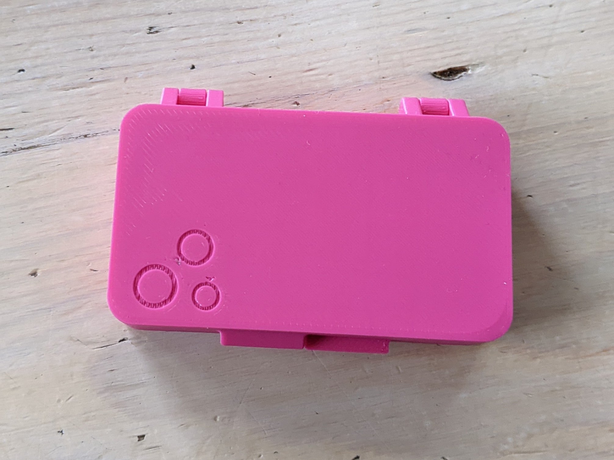 Compact case for knitting marker attachments